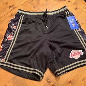 NWT Los Angeles Lakers Ultra Game Black Floral Basketball Shorts - Men’s Large